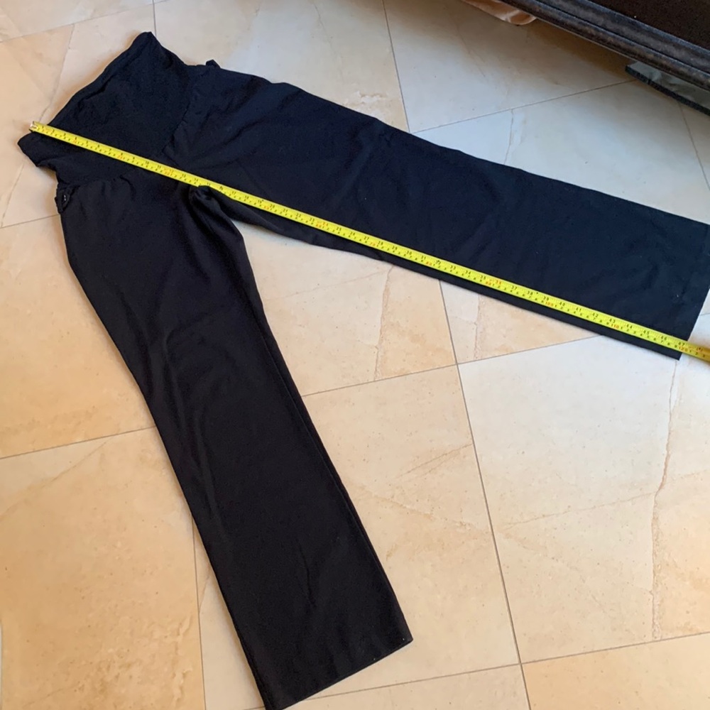 Maternity pants size large